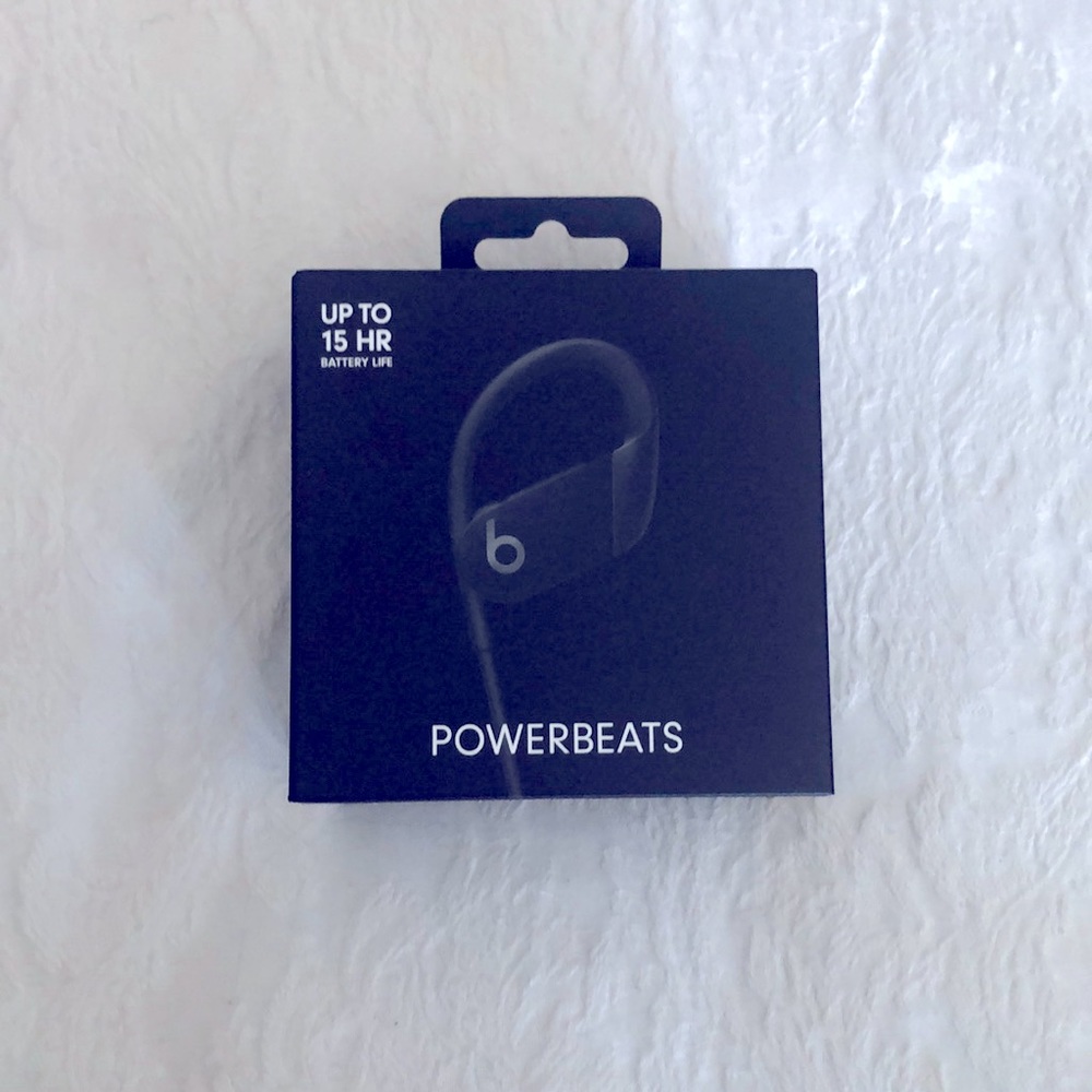 Powerbeats wireless high-performance BT earphones